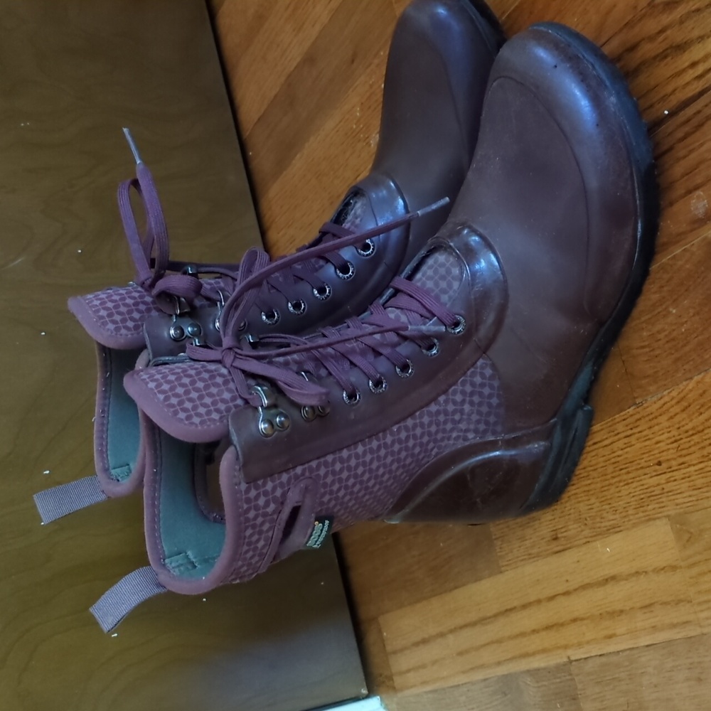 Bogs Sidney Cravat Rain Boots Neo-Tech 8 Eggplant Lace-Up Boots